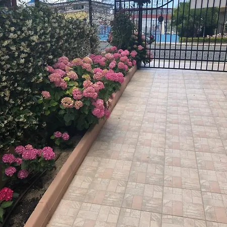 Къща за гости ивано Приморско