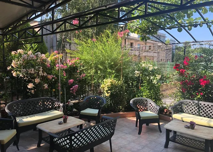 Ivano Guest house 2*